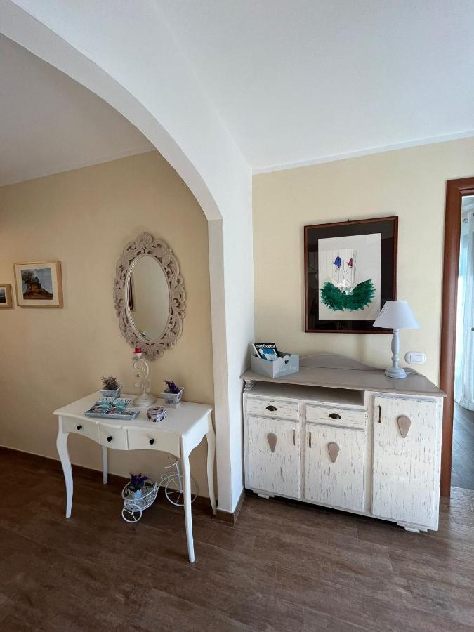 B&B La Dolce Sosta Фонни Экстерьер фото